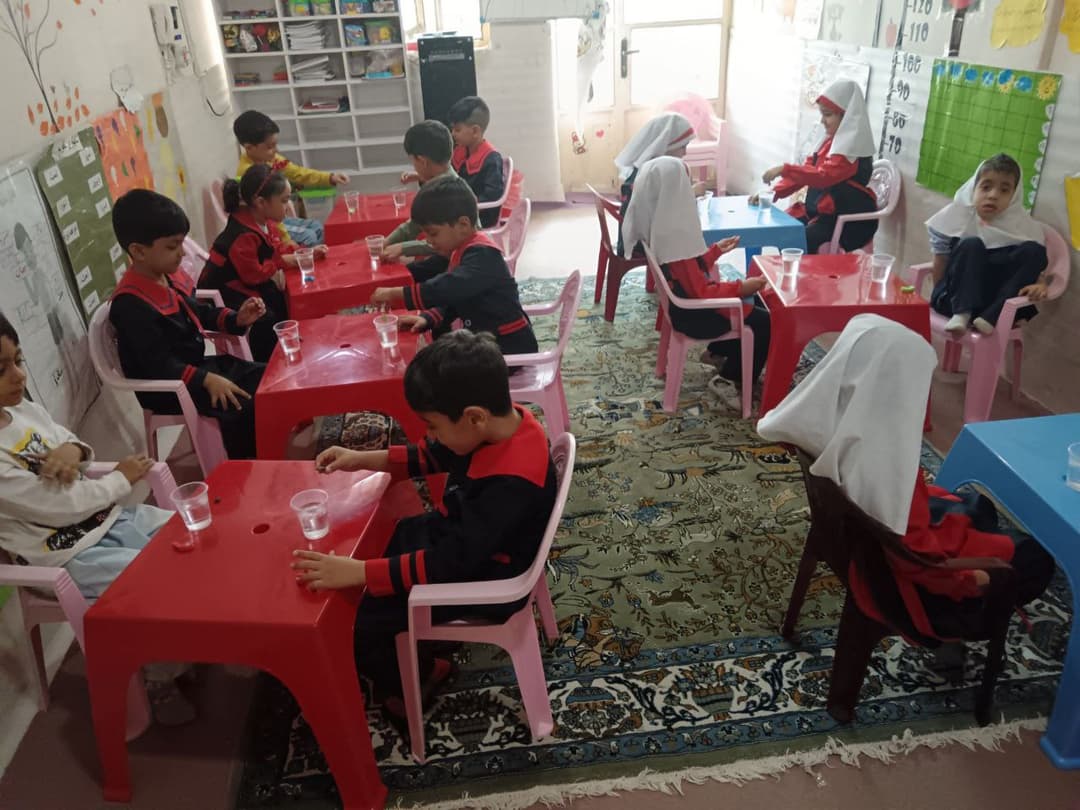 مهدکودک و پیش دبستانی شفق
