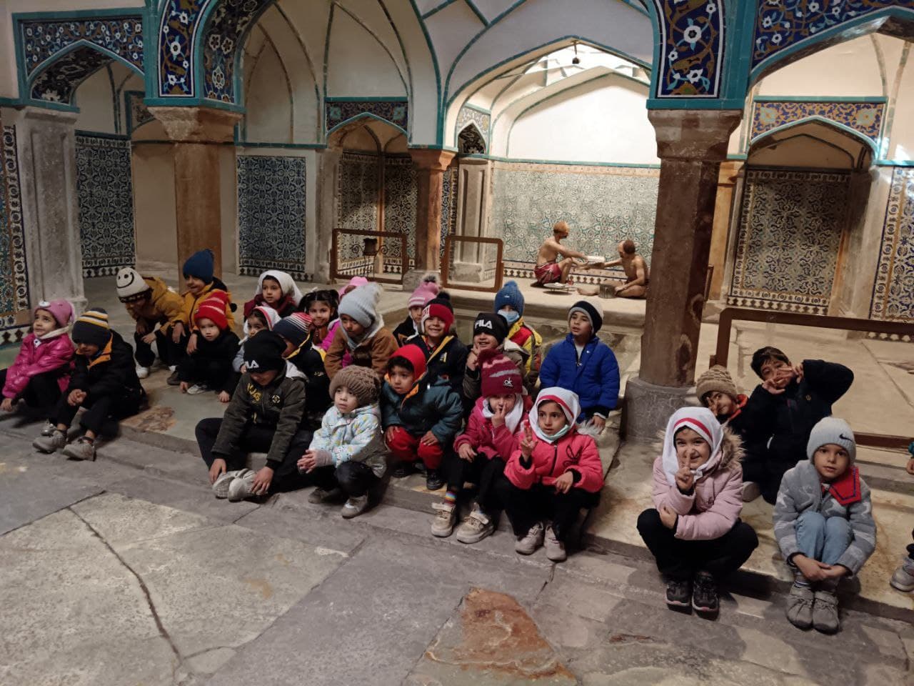 مهدکودک و پیش دبستانی شفق
